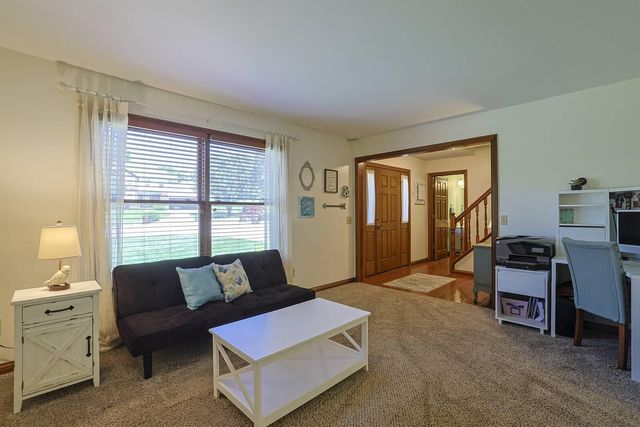 8427 Stratford Court, Florence, KY 41042