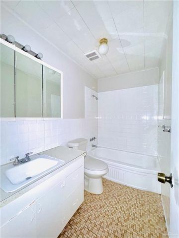 1120 Valley View Drive A1, Weslaco, TX 78596