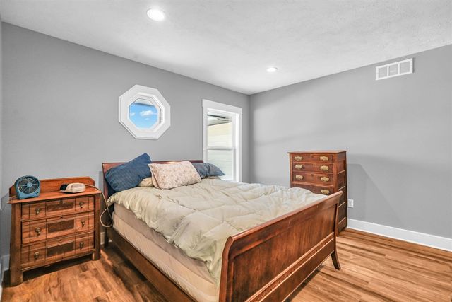 619 137th Avenue, Wayland, MI 49348