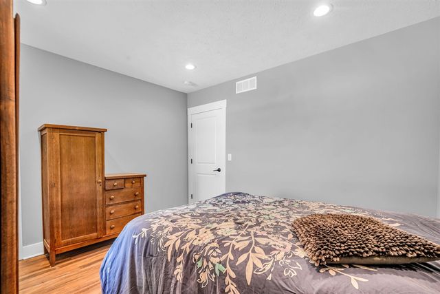 619 137th Avenue, Wayland, MI 49348