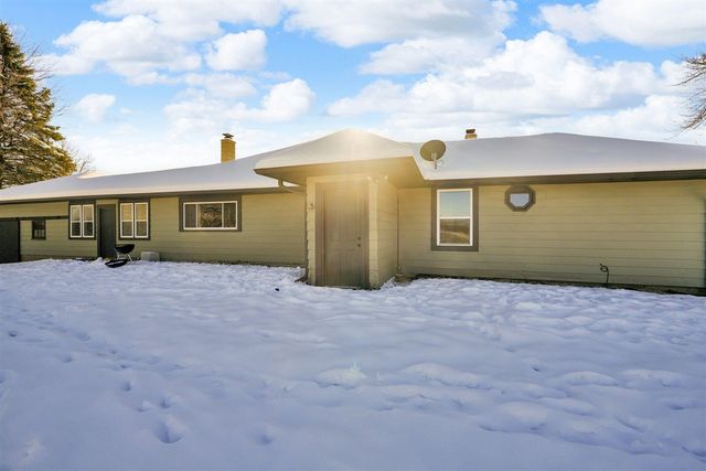 619 137th Avenue, Wayland, MI 49348