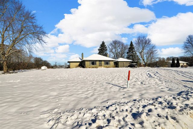 619 137th Avenue, Wayland, MI 49348