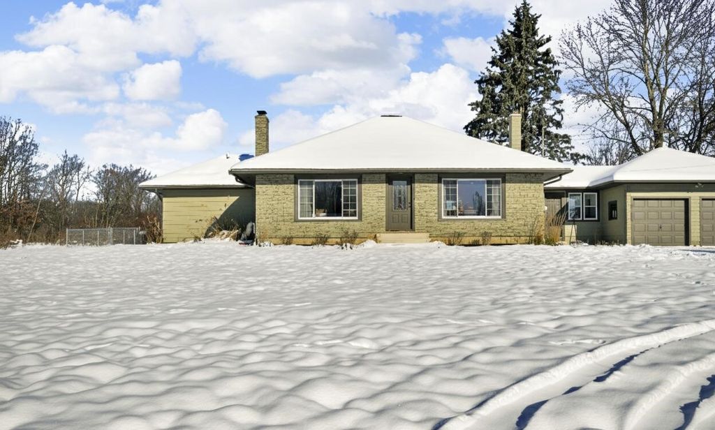 619 137th Avenue, Wayland, MI 49348