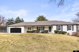 11918 Leavenworth Road, Omaha, NE 68154