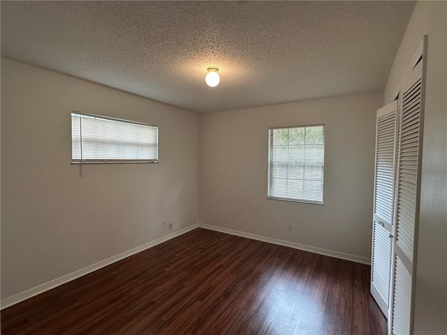 25 44th Avenue, Vero Beach, FL 32968