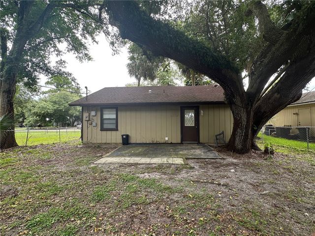 25 44th Avenue, Vero Beach, FL 32968