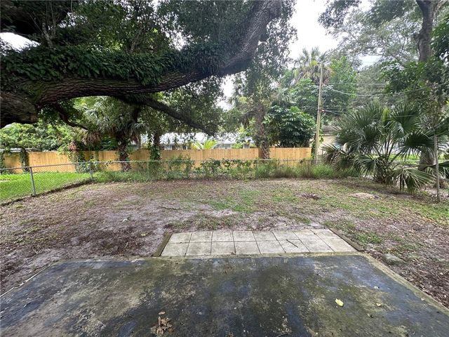 25 44th Avenue, Vero Beach, FL 32968