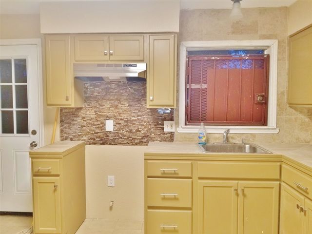 12116 Hoblitzelle Drive, Dallas, TX 75243