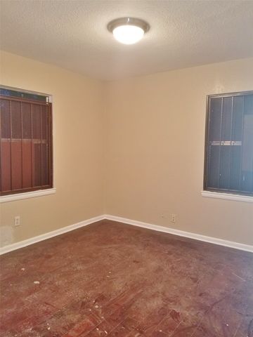 12116 Hoblitzelle Drive, Dallas, TX 75243