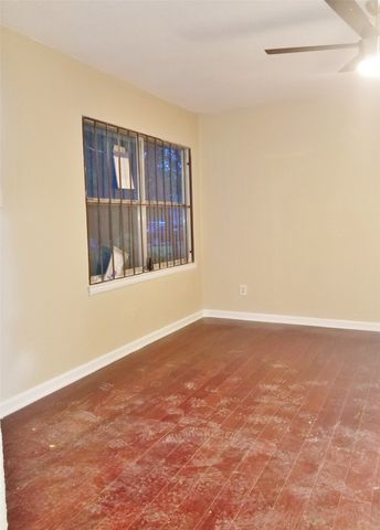 12116 Hoblitzelle Drive, Dallas, TX 75243