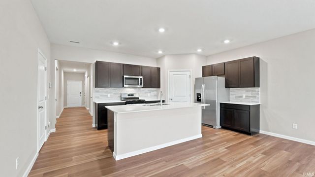 6903 Jerome Park Place, Fort Wayne, IN 46835