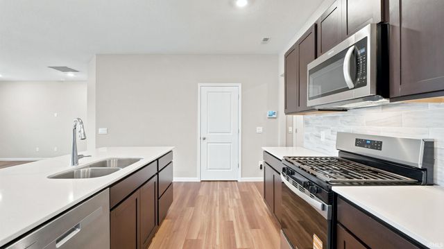 6903 Jerome Park Place, Fort Wayne, IN 46835