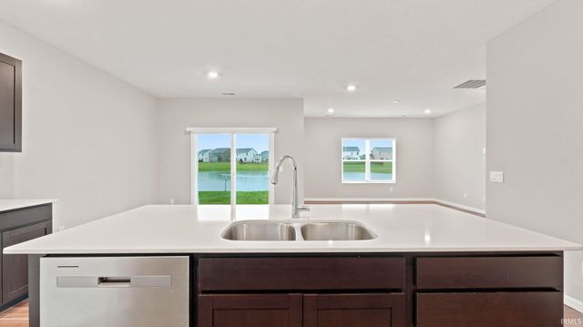 6903 Jerome Park Place, Fort Wayne, IN 46835