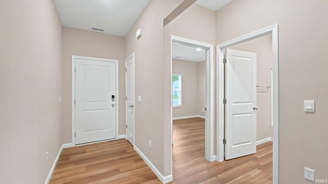 6903 Jerome Park Place, Fort Wayne, IN 46835