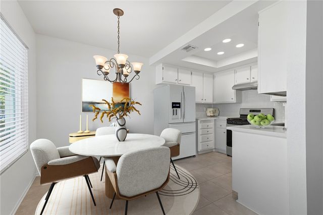 871 W 13th 3, Azusa, CA 91702