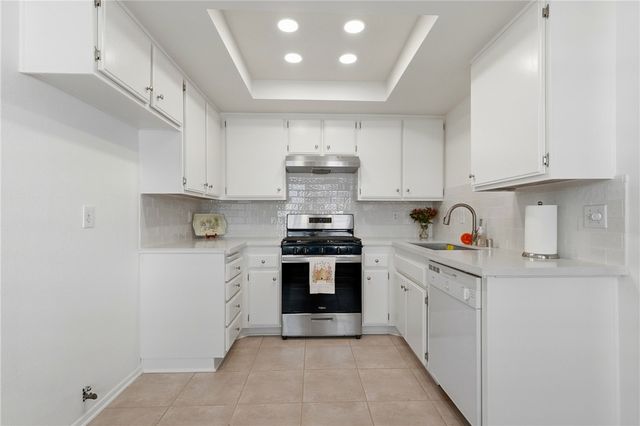 871 W 13th 3, Azusa, CA 91702