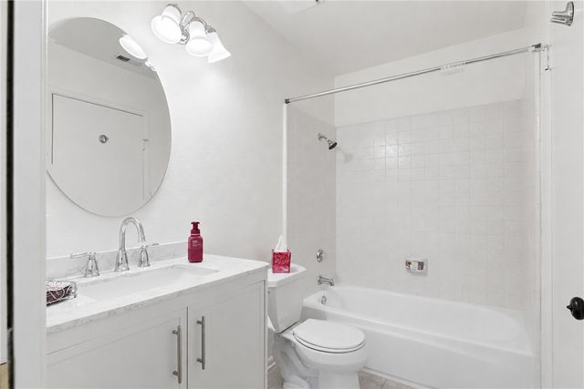 871 W 13th 3, Azusa, CA 91702
