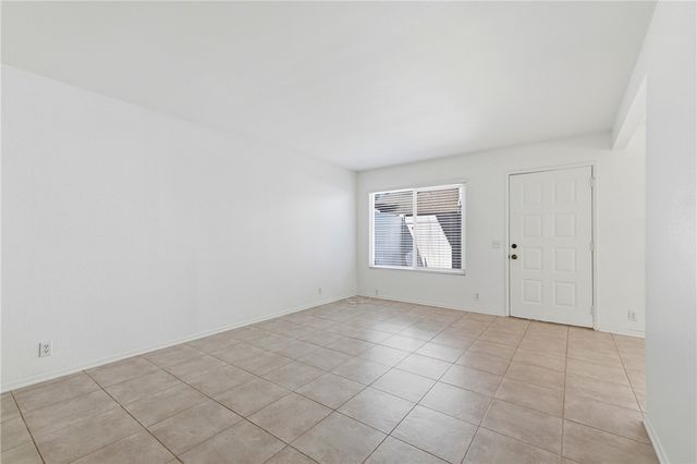 871 W 13th 3, Azusa, CA 91702