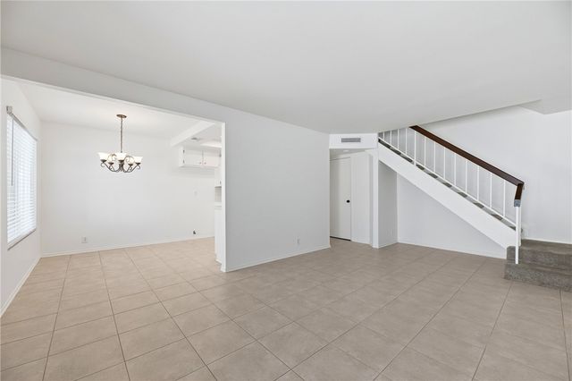 871 W 13th 3, Azusa, CA 91702