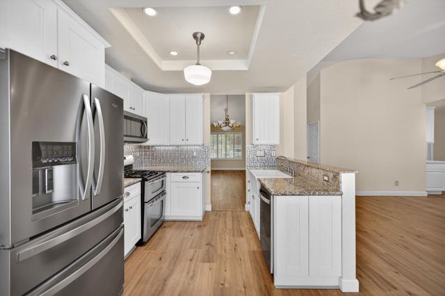 949 Takami Ct, Rio Linda, CA 95673