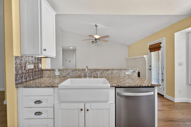 949 Takami Ct, Rio Linda, CA 95673