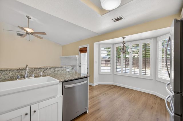 949 Takami Ct, Rio Linda, CA 95673