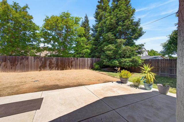 949 Takami Ct, Rio Linda, CA 95673