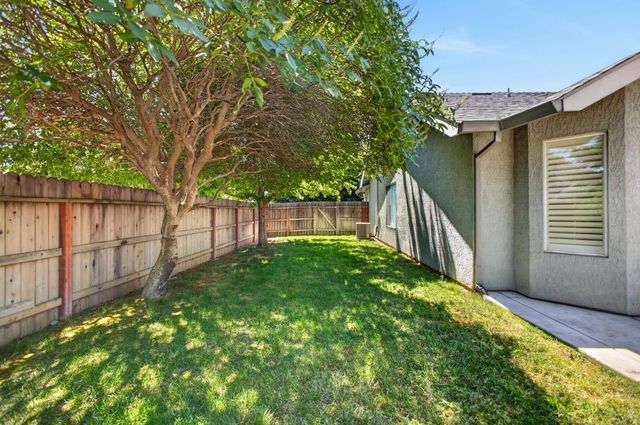 949 Takami Ct, Rio Linda, CA 95673