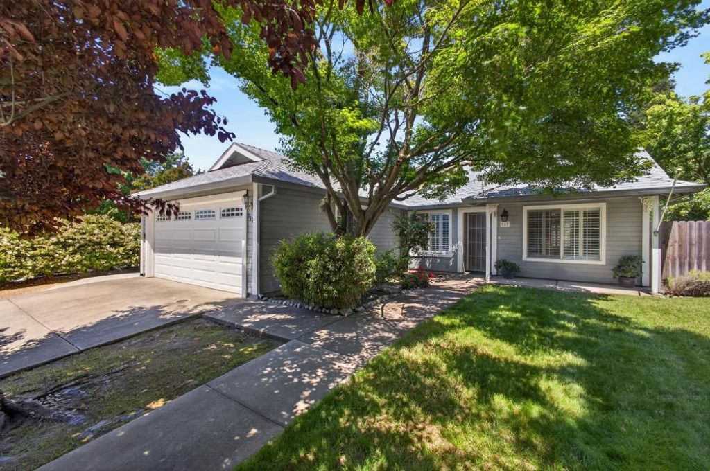 949 Takami Ct, Rio Linda, CA 95673