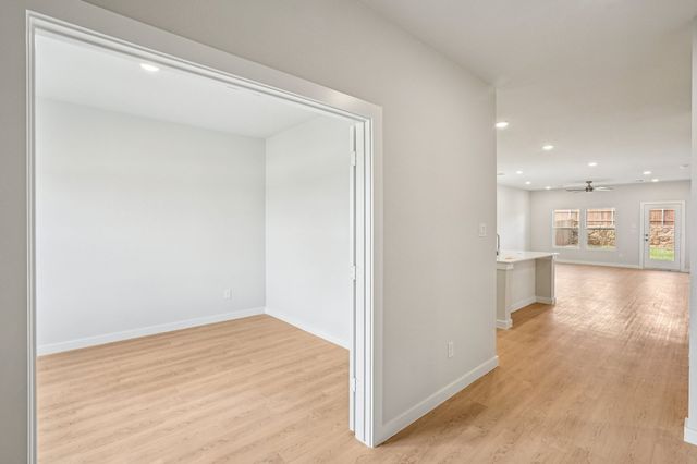 1613 Mahogany Avenue, Alvarado, TX 76009