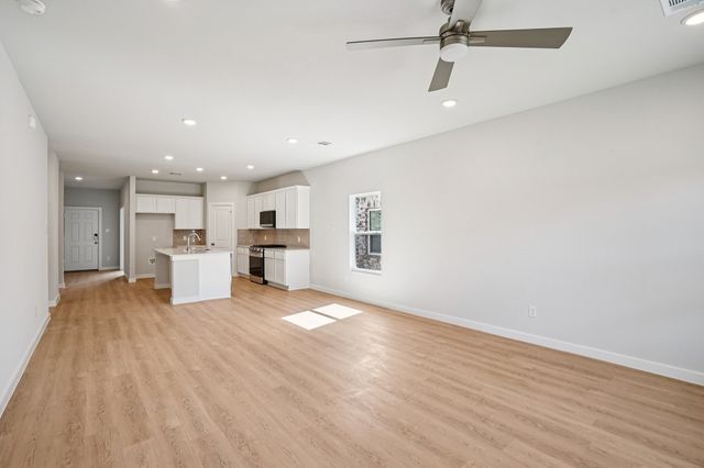 1613 Mahogany Avenue, Alvarado, TX 76009