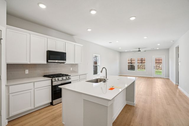 1613 Mahogany Avenue, Alvarado, TX 76009