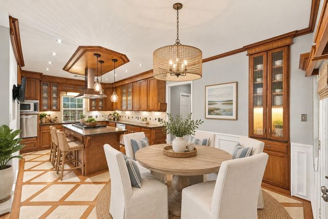 920 Grove Road, Clear Lake Shores, TX 77565