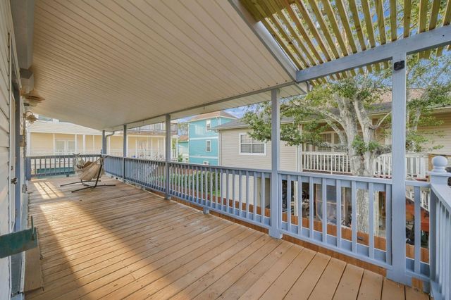 920 Grove Road, Clear Lake Shores, TX 77565