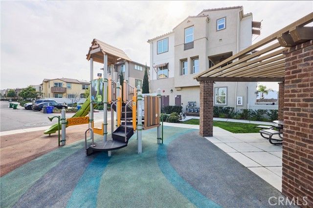 1128 Via Lucero, Oceanside, CA 92056