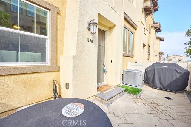 1128 Via Lucero, Oceanside, CA 92056