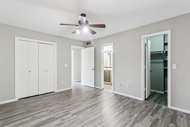 10702 E Bluestem St, Wichita, KS 67207
