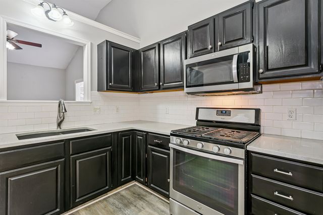 10702 E Bluestem St, Wichita, KS 67207