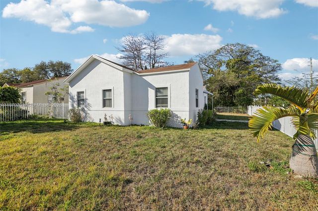 6402 NW 8th Ave, Miami, FL 33150