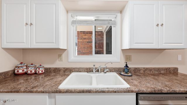 10702 W WILLOWBROOK Drive, Sun City, AZ 85373