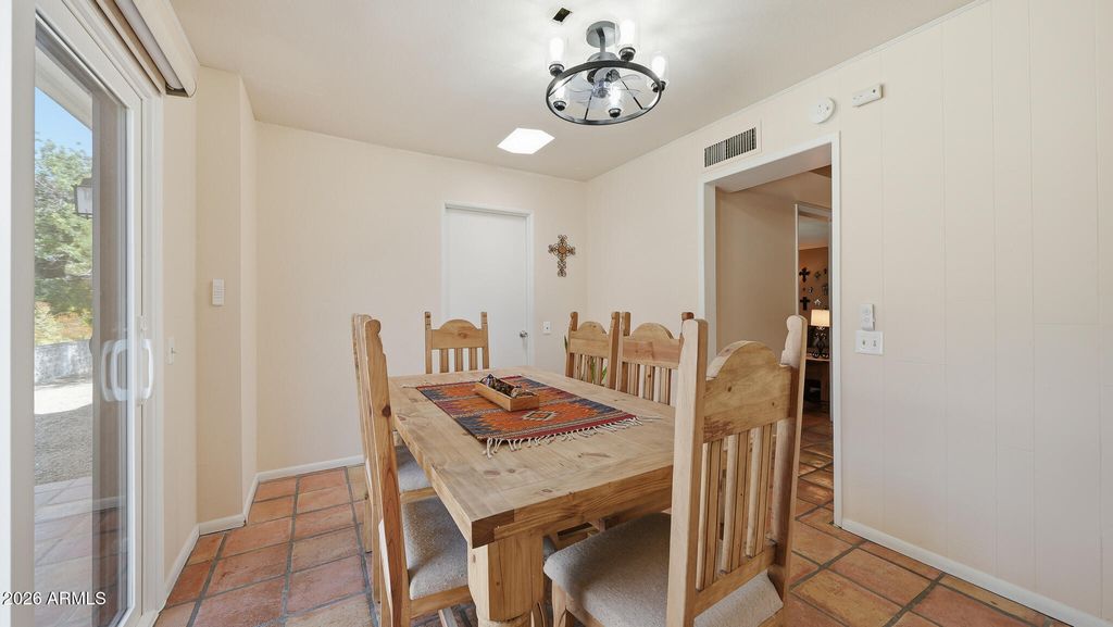 Image 18 of property listing at 10702 W WILLOWBROOK Drive, Sun City, AZ 85373