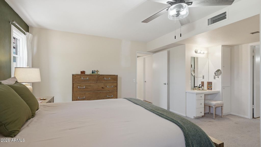 Image 21 of property listing at 10702 W WILLOWBROOK Drive, Sun City, AZ 85373