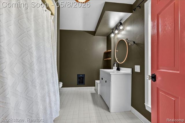 207 N Church, Ortonville, MI 48462