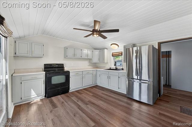 207 N Church, Ortonville, MI 48462