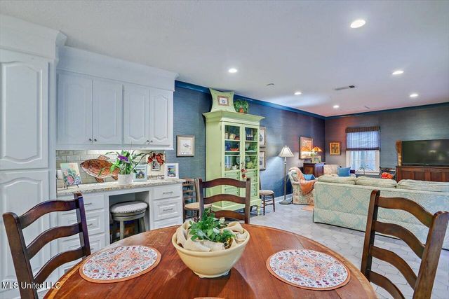 4685 E Cheryl Drive, Jackson, MS 39211
