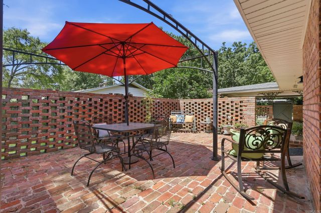 7309 Woodside Lane, Little Rock, AR 72205