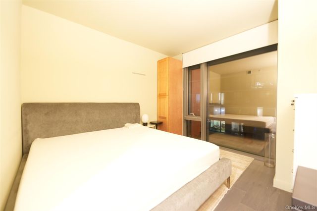 13103 40th Road 18V, Flushing, NY 11354