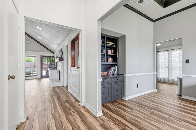 1629 Parkside Trail, Lewisville, TX 75077