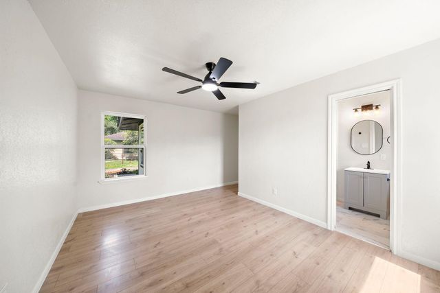 5607 Flamingo Drive, Houston, TX 77033