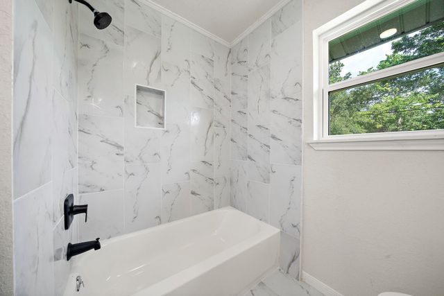 5607 Flamingo Drive, Houston, TX 77033